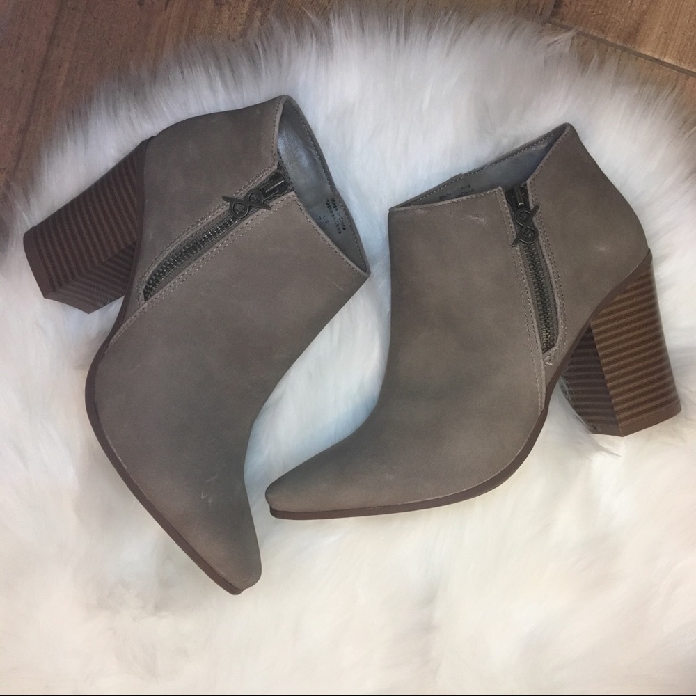 FINAL PRICE DROP 🎉🎉🎉 Brown Suede Booties